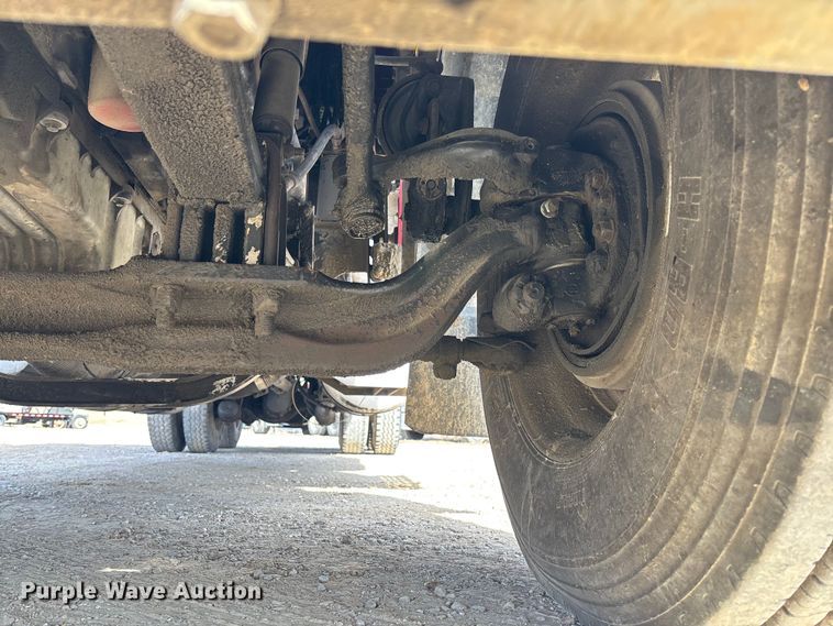 image for item FB3010 1995 Peterbilt 379 semi truck