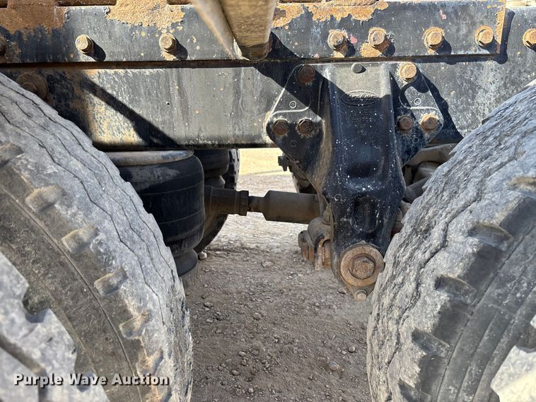 image for item FB3010 1995 Peterbilt 379 semi truck