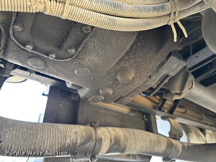 image for item FB3010 1995 Peterbilt 379 semi truck