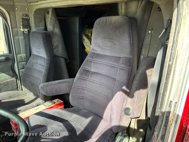 image for item FB3010 1995 Peterbilt 379 semi truck