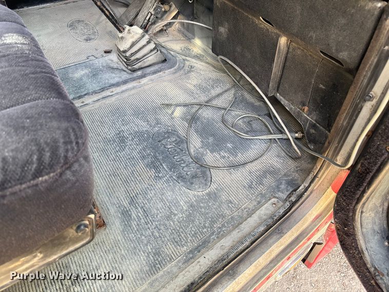 image for item FB3010 1995 Peterbilt 379 semi truck