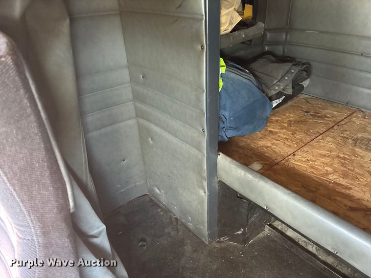 image for item FB3010 1995 Peterbilt 379 semi truck