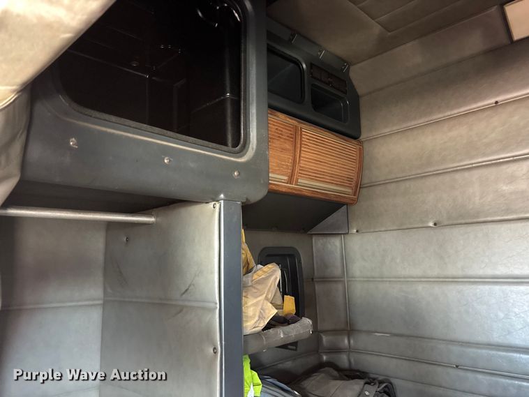 image for item FB3010 1995 Peterbilt 379 semi truck