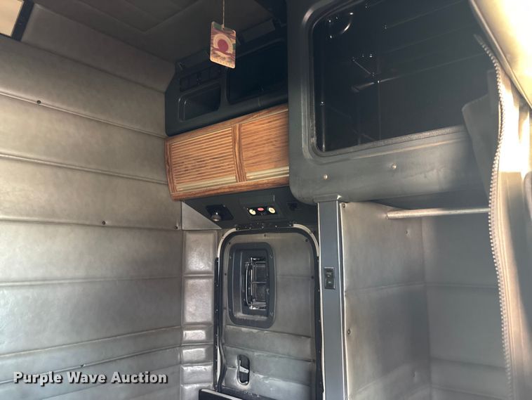 image for item FB3010 1995 Peterbilt 379 semi truck