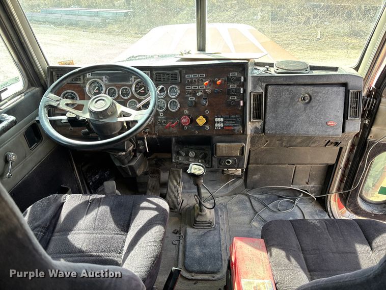 image for item FB3010 1995 Peterbilt 379 semi truck