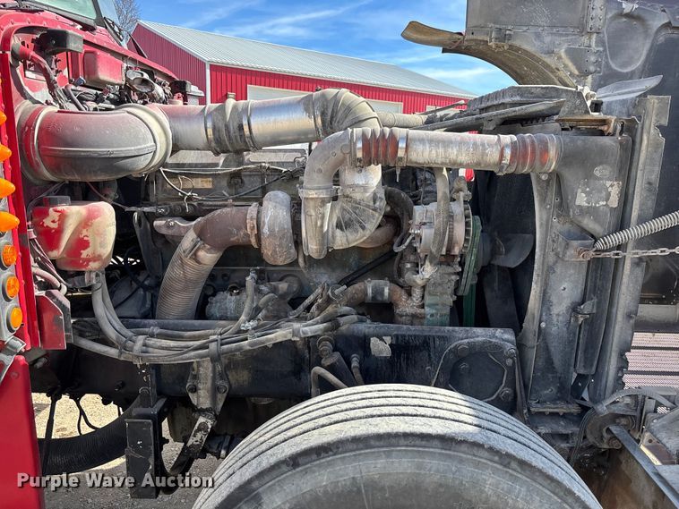 image for item FB3010 1995 Peterbilt 379 semi truck