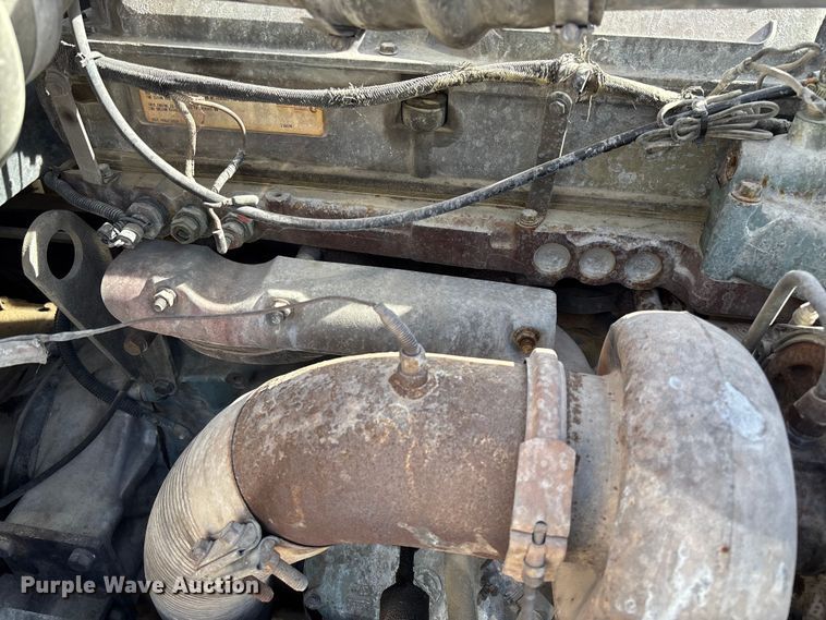 image for item FB3010 1995 Peterbilt 379 semi truck