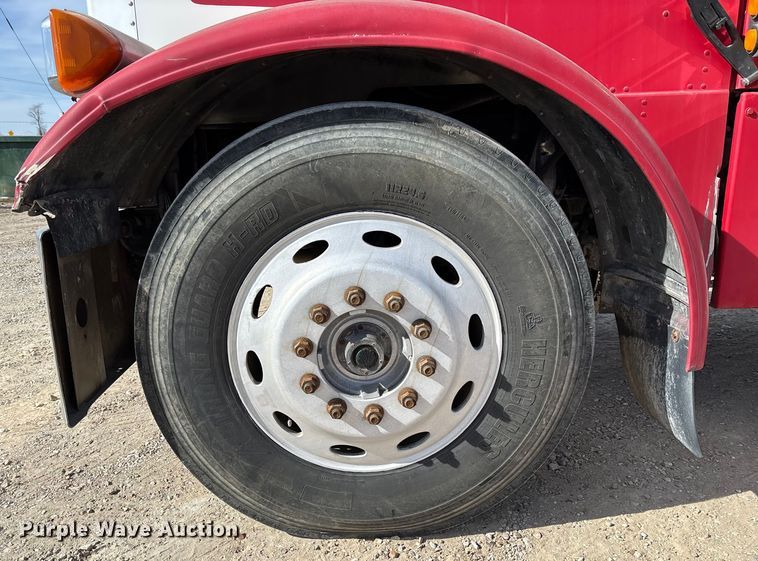 image for item FB3010 1995 Peterbilt 379 semi truck