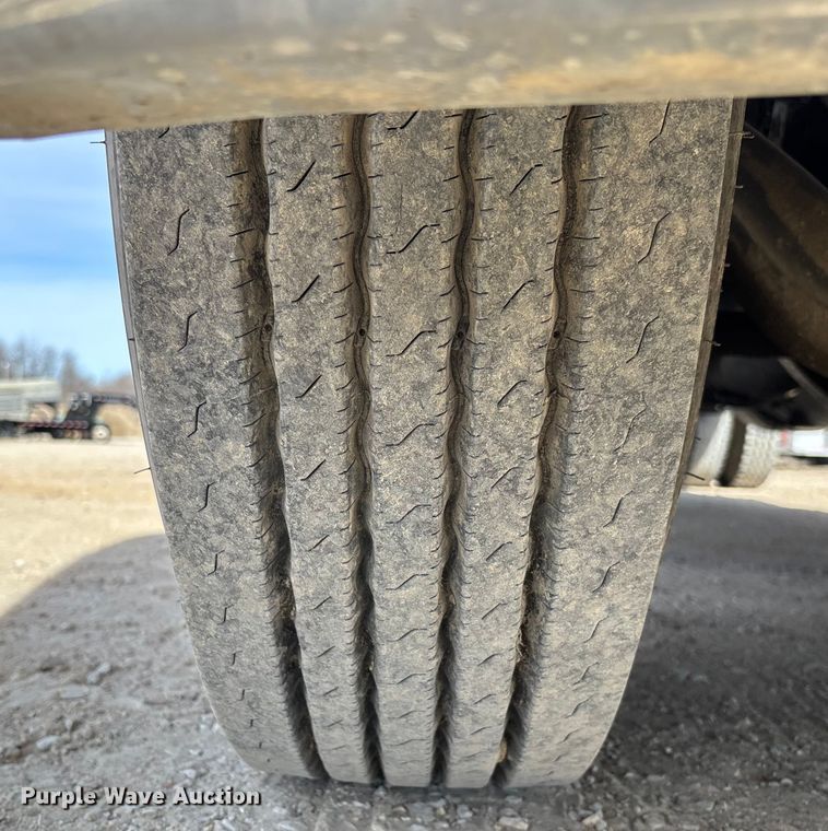 image for item FB3010 1995 Peterbilt 379 semi truck