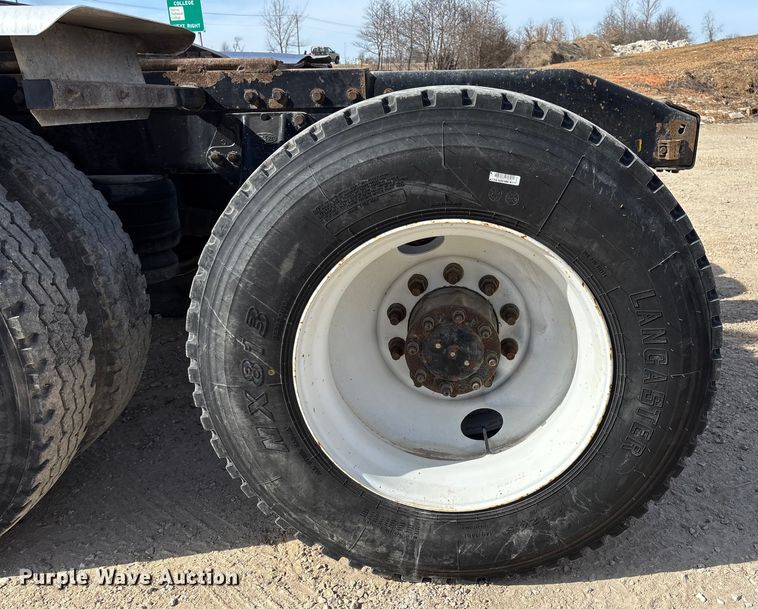 image for item FB3010 1995 Peterbilt 379 semi truck