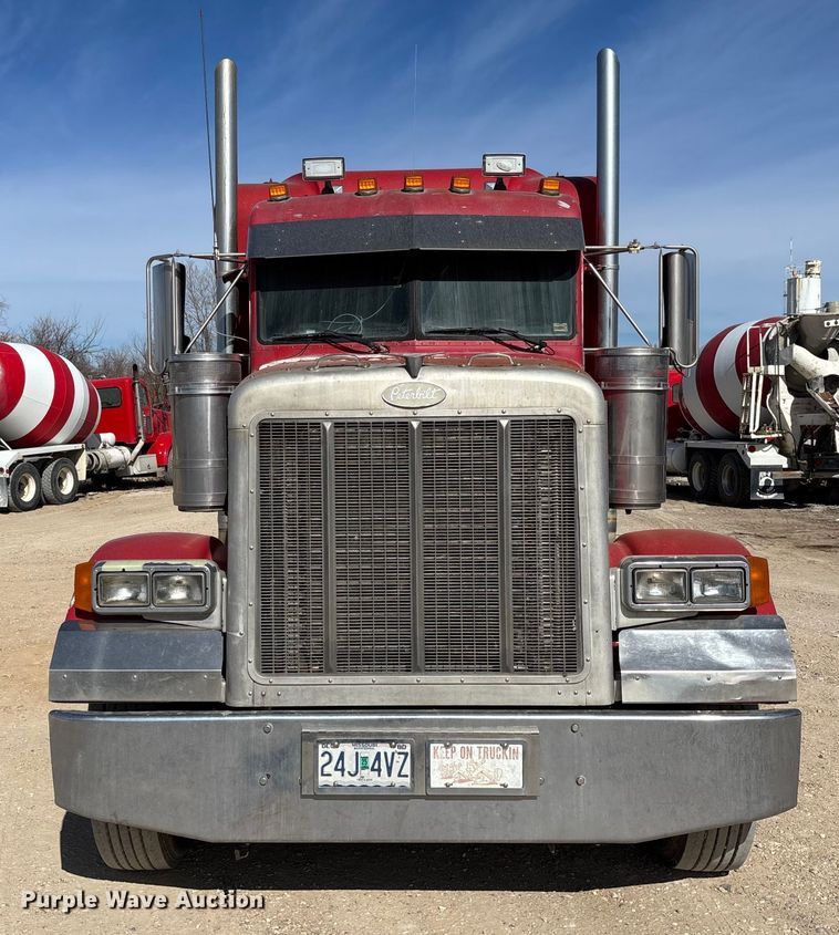 image for item FB3011 1999 Peterbilt 378 semi truck