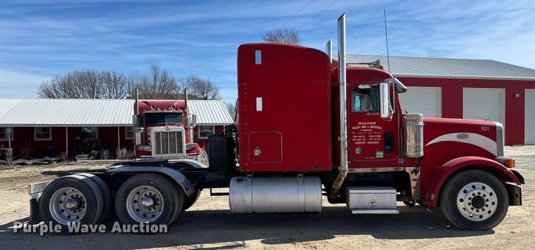 image for item FB3011 1999 Peterbilt 378 semi truck