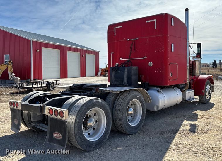image for item FB3011 1999 Peterbilt 378 semi truck