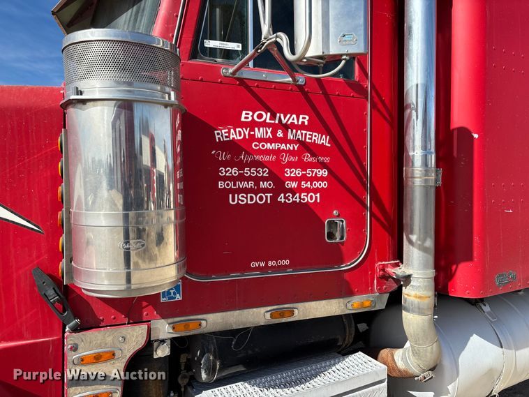 image for item FB3011 1999 Peterbilt 378 semi truck