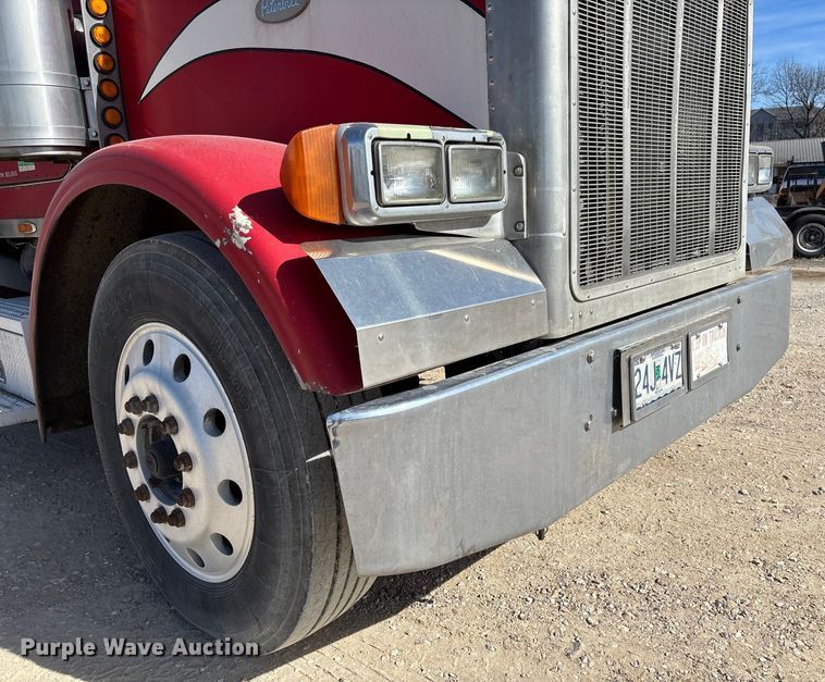 image for item FB3011 1999 Peterbilt 378 semi truck