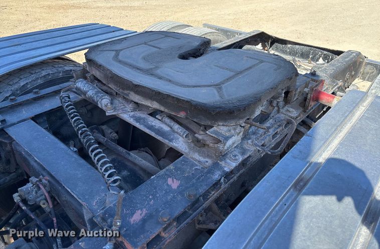 image for item FB3011 1999 Peterbilt 378 semi truck