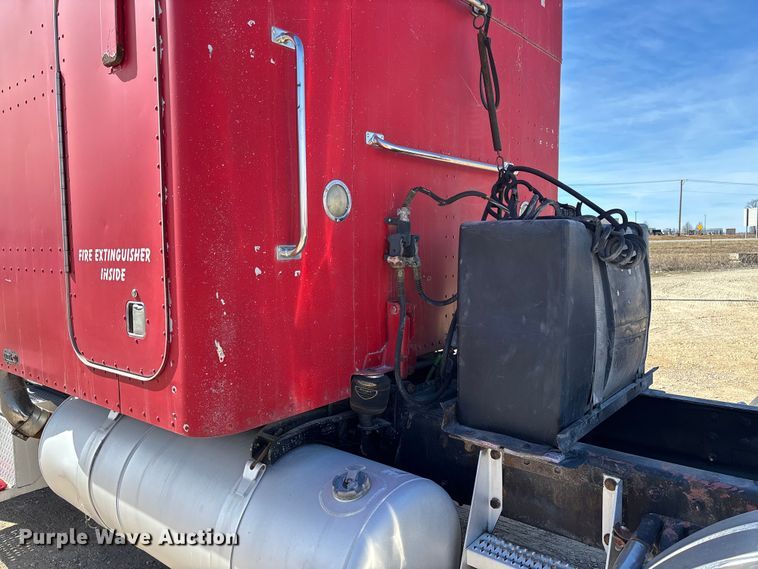 image for item FB3011 1999 Peterbilt 378 semi truck