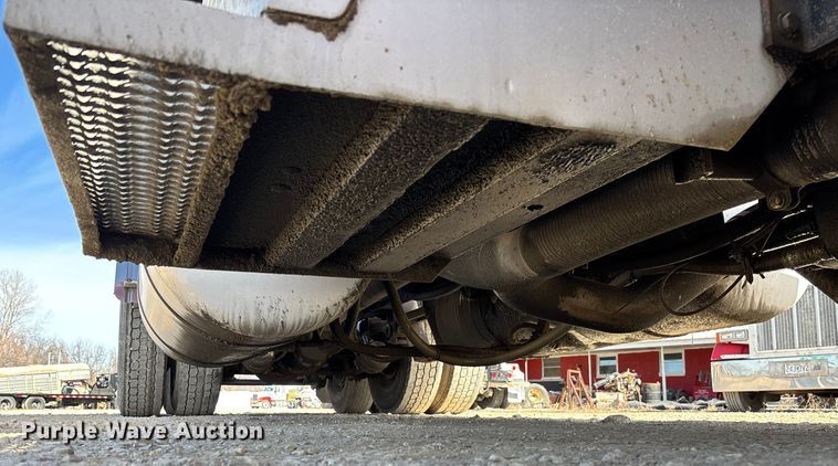 image for item FB3011 1999 Peterbilt 378 semi truck