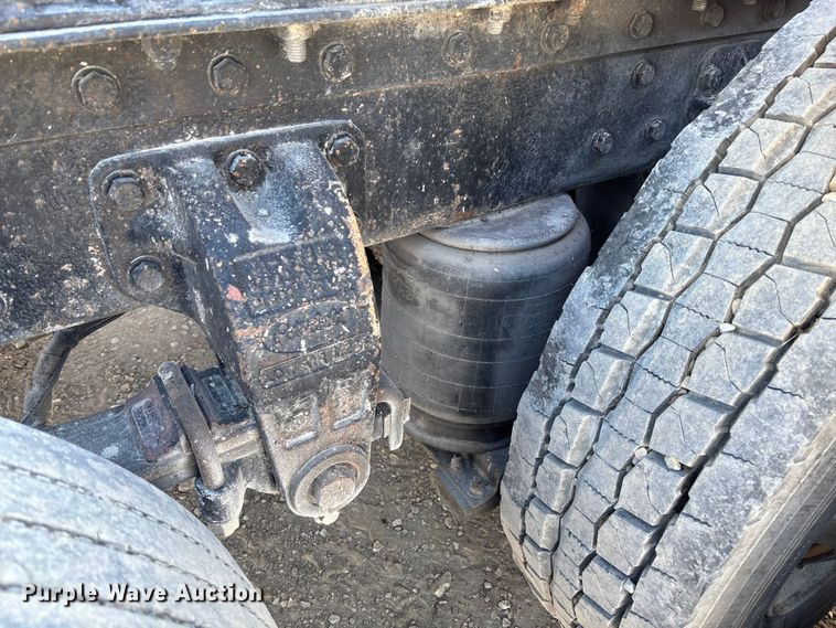 image for item FB3011 1999 Peterbilt 378 semi truck