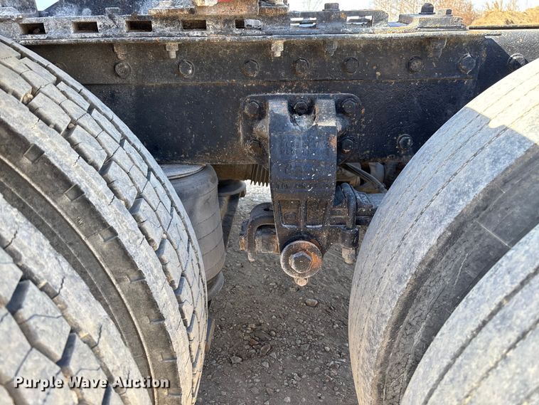 image for item FB3011 1999 Peterbilt 378 semi truck