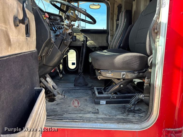 image for item FB3011 1999 Peterbilt 378 semi truck