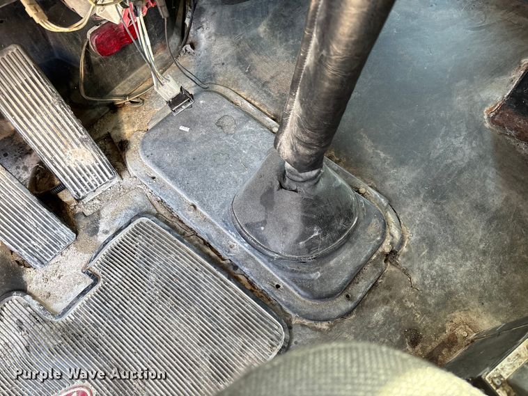 image for item FB3011 1999 Peterbilt 378 semi truck