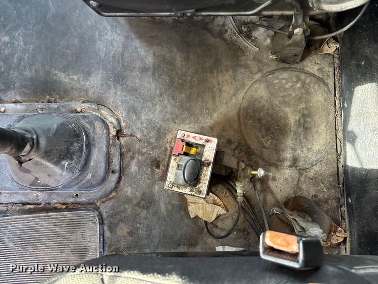 image for item FB3011 1999 Peterbilt 378 semi truck