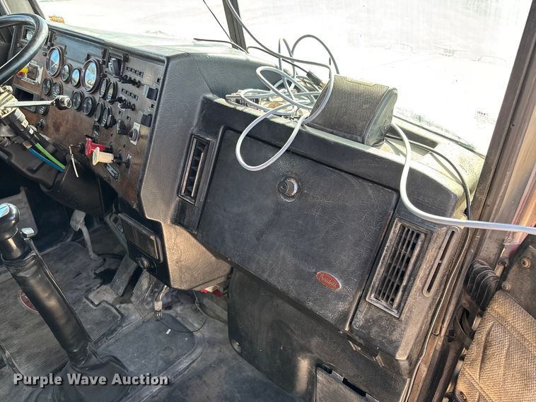 image for item FB3011 1999 Peterbilt 378 semi truck