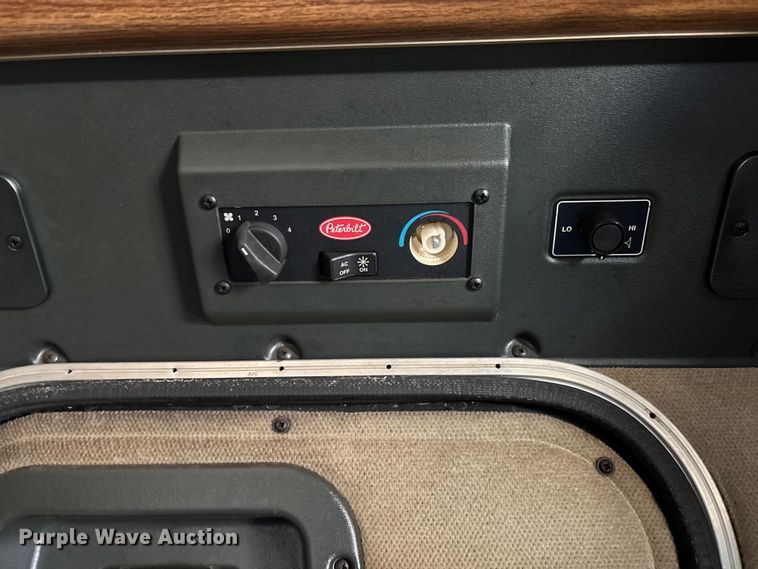 image for item FB3011 1999 Peterbilt 378 semi truck