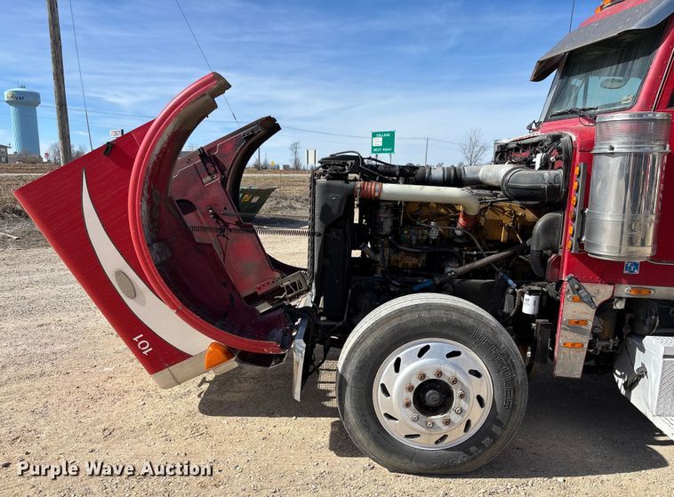 image for item FB3011 1999 Peterbilt 378 semi truck