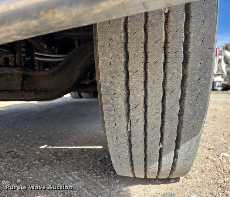 image for item FB3011 1999 Peterbilt 378 semi truck