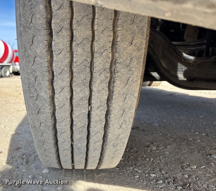 image for item FB3011 1999 Peterbilt 378 semi truck