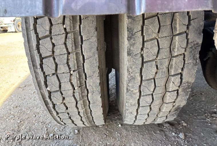 image for item FB3011 1999 Peterbilt 378 semi truck