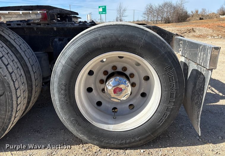 image for item FB3011 1999 Peterbilt 378 semi truck