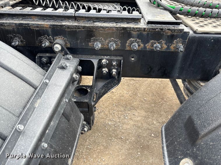 image for item FB3083 2021 Kenworth T880 semi truck