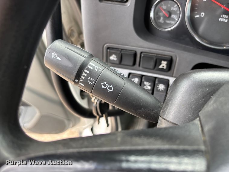 image for item FB3083 2021 Kenworth T880 semi truck