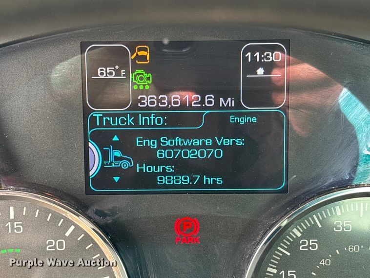 image for item FB3083 2021 Kenworth T880 semi truck