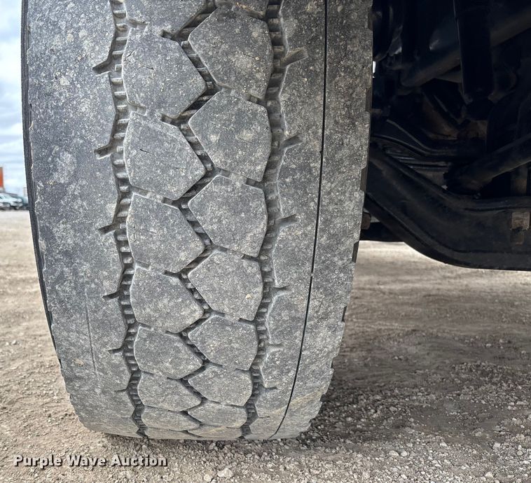 image for item FB3083 2021 Kenworth T880 semi truck