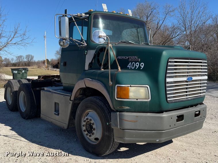 image for item FB3106 1995 Ford L9000 semi truck