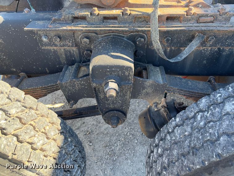 image for item FB3106 1995 Ford L9000 semi truck