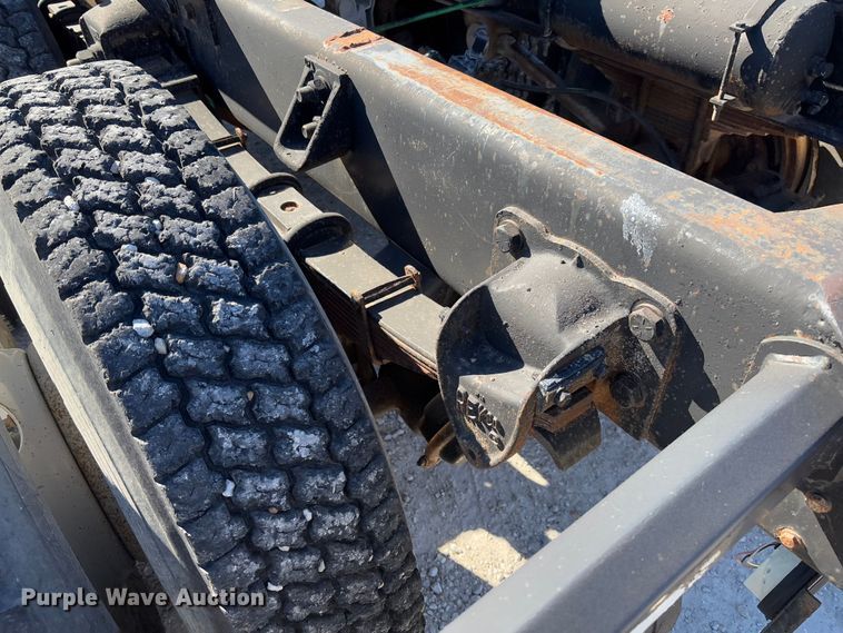 image for item FB3106 1995 Ford L9000 semi truck