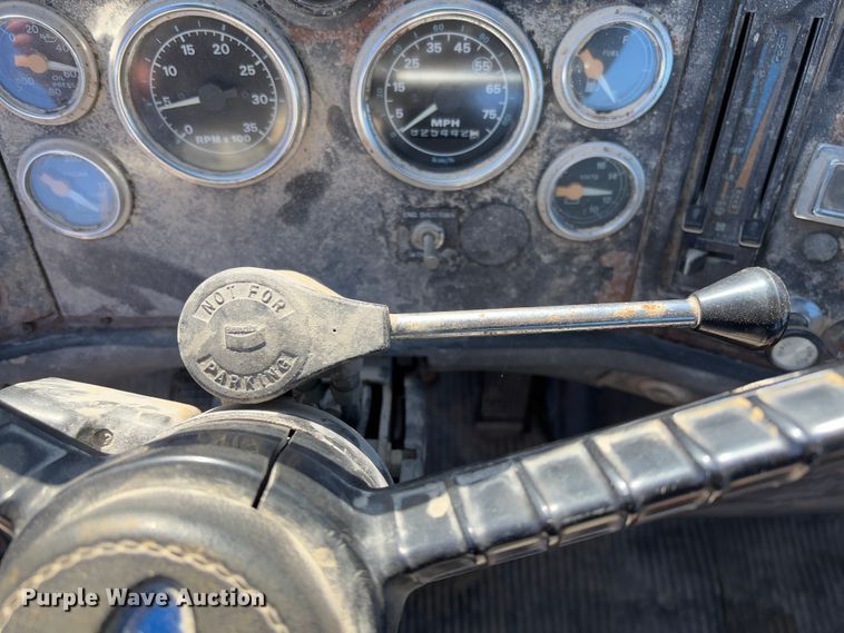 image for item FB3106 1995 Ford L9000 semi truck