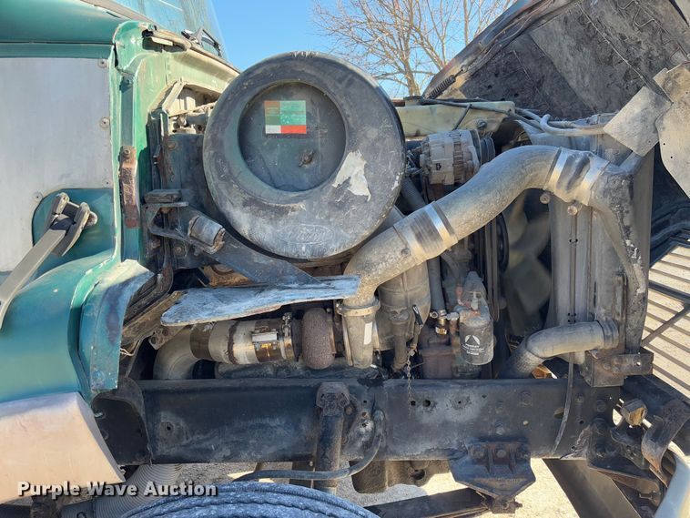 image for item FB3106 1995 Ford L9000 semi truck