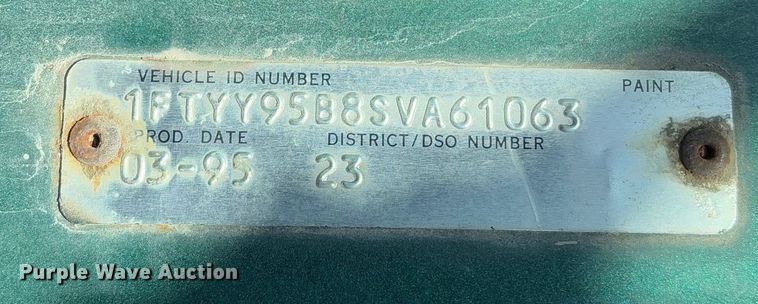 image for item FB3106 1995 Ford L9000 semi truck