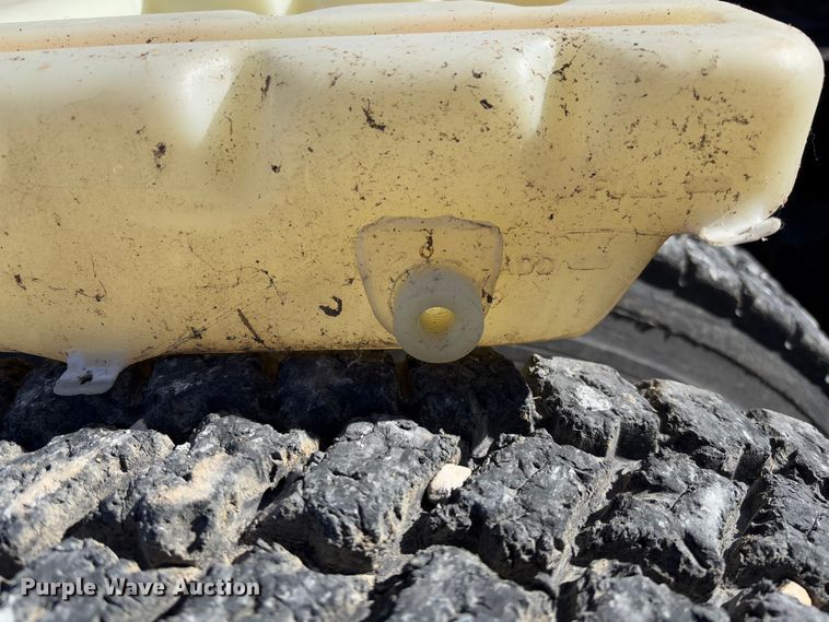 image for item FB3106 1995 Ford L9000 semi truck