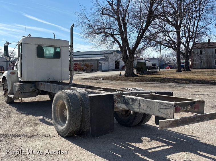 image for item FB3508 2001 Kenworth T300 truck cab and chassis