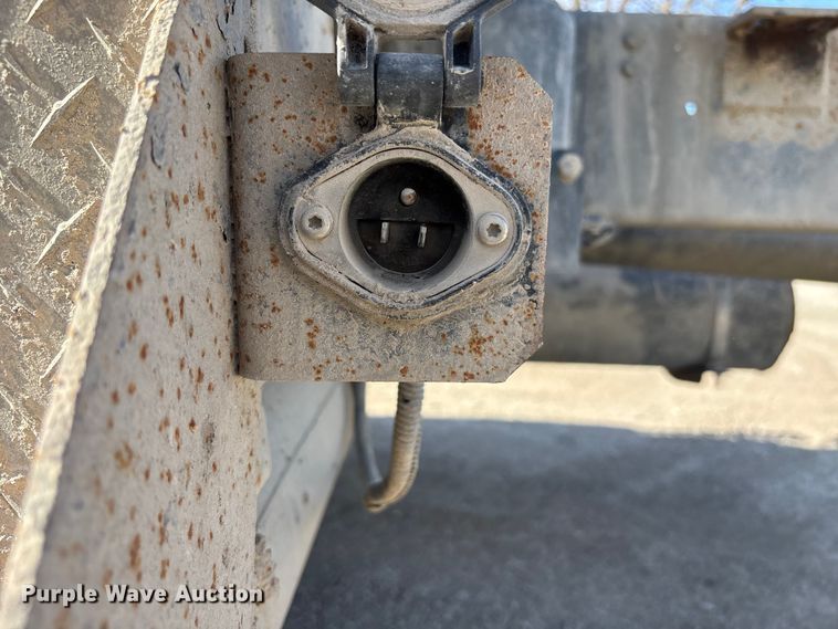 image for item FB3508 2001 Kenworth T300 truck cab and chassis