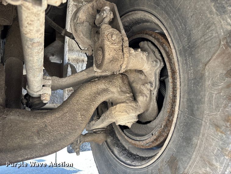 image for item FB3508 2001 Kenworth T300 truck cab and chassis