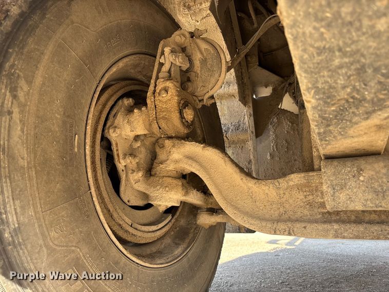 image for item FB3508 2001 Kenworth T300 truck cab and chassis