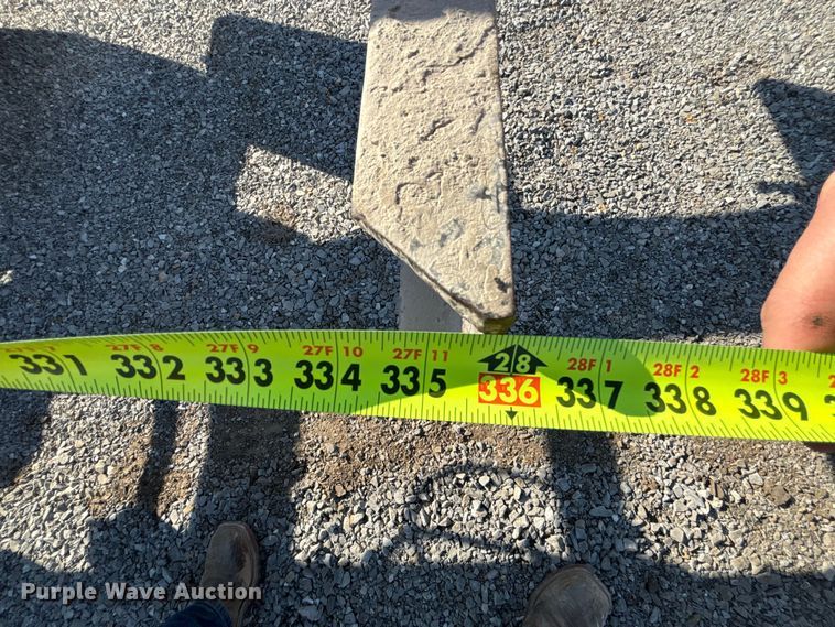 image for item FB3508 2001 Kenworth T300 truck cab and chassis